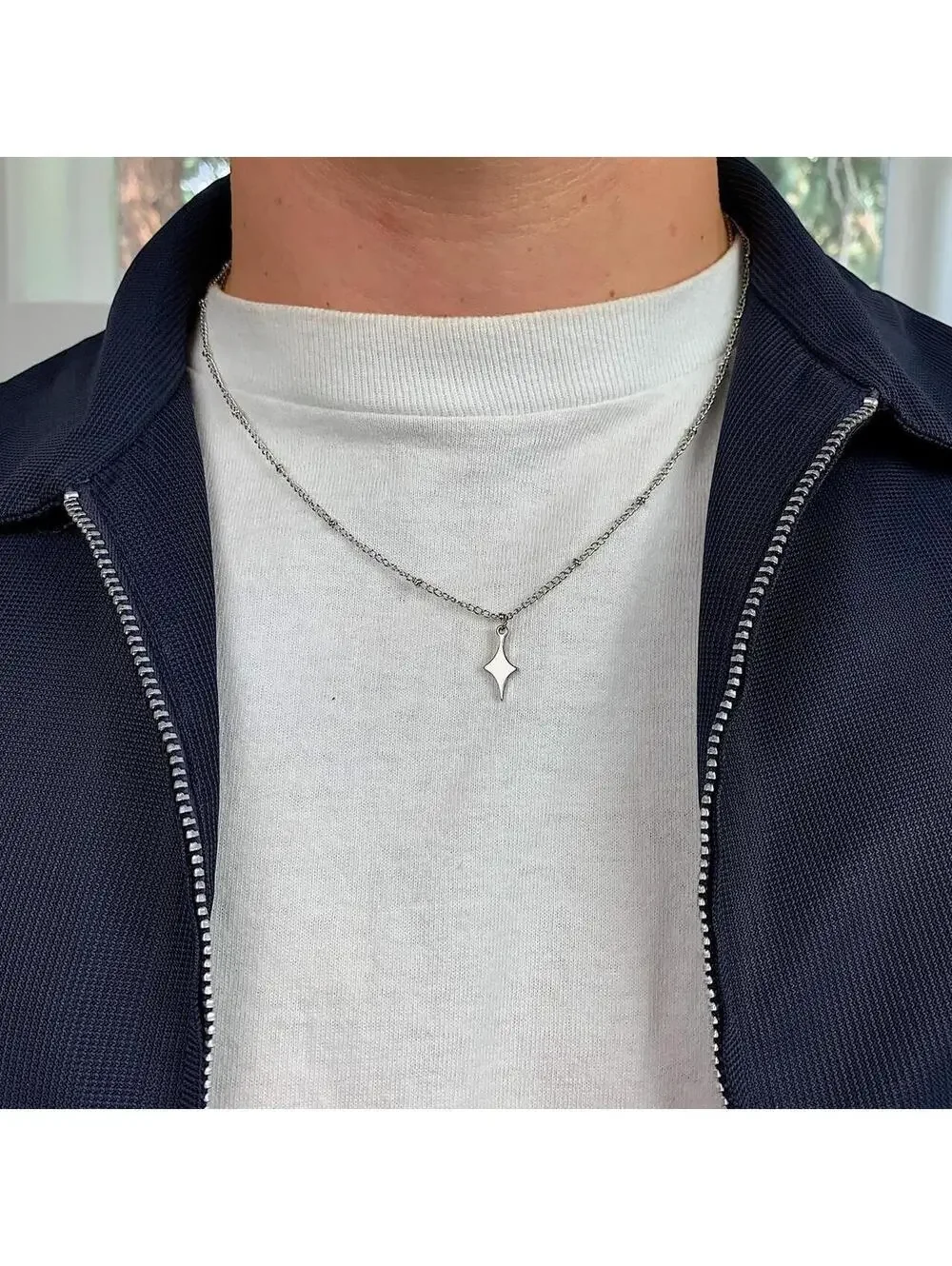 Cyber Y2k grunge silver star opium necklace. Cool simple design. Chain is